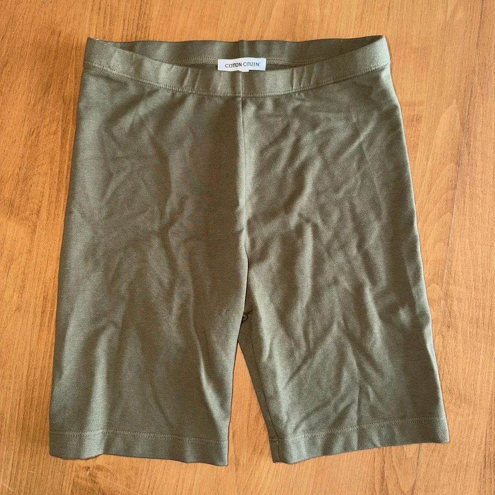 NWOT Cotton Citizen Women's Elastic Waist Biker Shorts Olive Green, Size X-Small